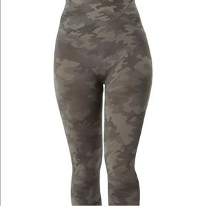 Spanx look at me sage green cropped leggings